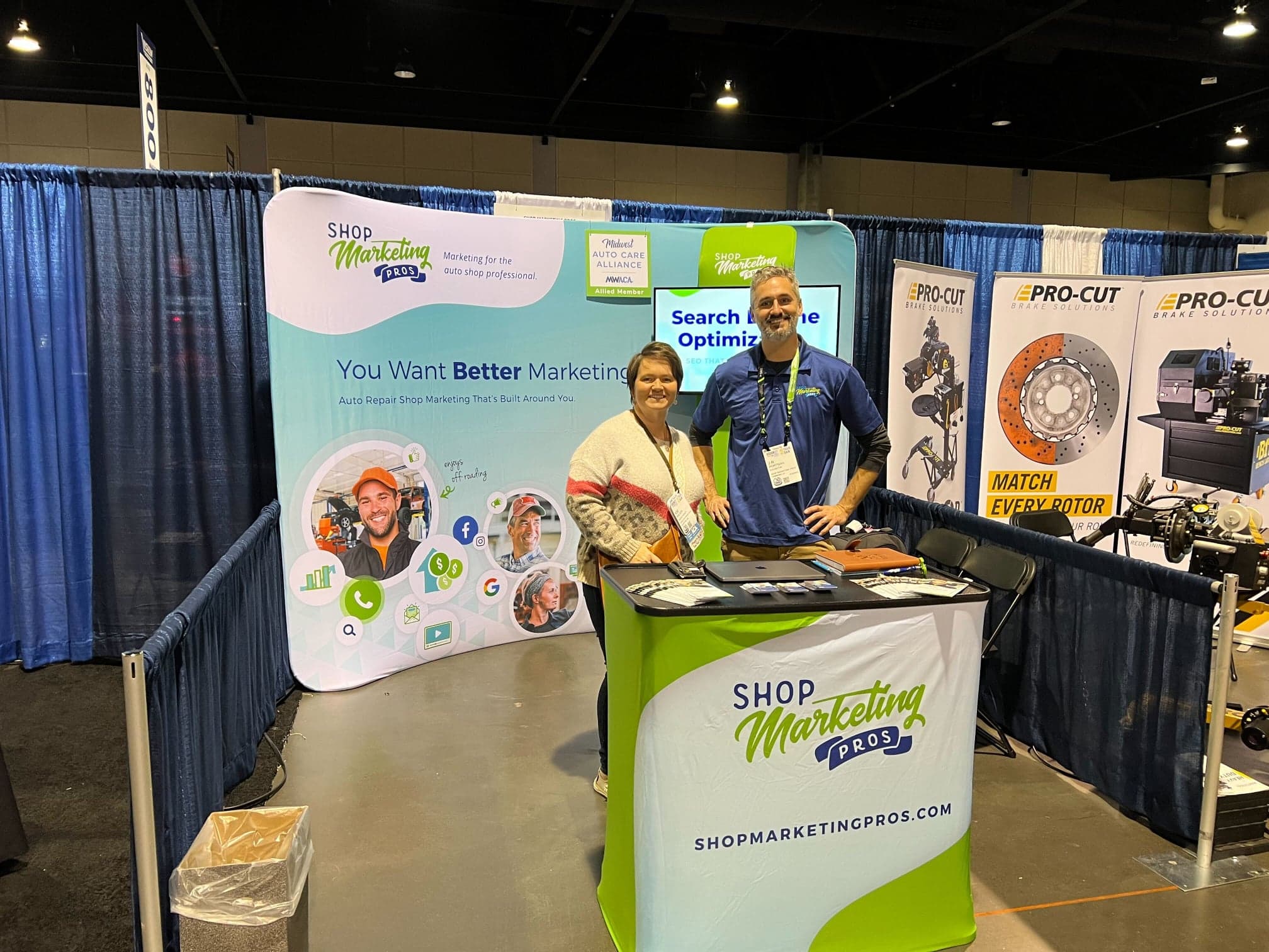 Shop Marketing Pros at Trade Show Shop Marketing Pros at Trade Show