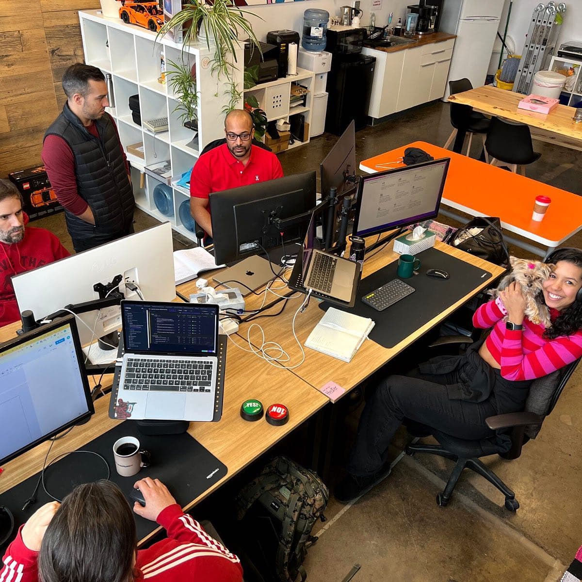 Anthony Guilhem (top left) and the Momentumm team at their first office in Montreal. (Credit: Momentumm)
Anthony Guilhem (top left) and the Momentumm team at their first office in Montreal. (Credit: Momentumm)